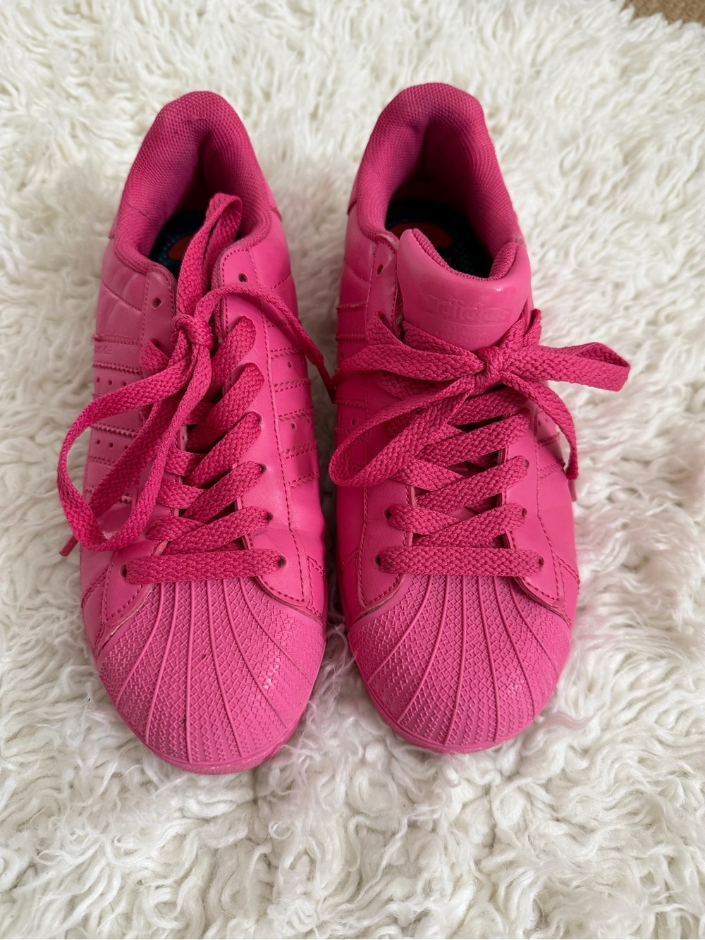 Pharrell Williams X Adidas superstar adicolor